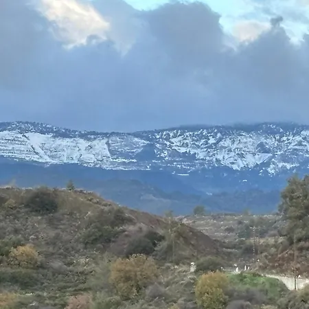 Sofros To Apomero * Ayios Pavlos