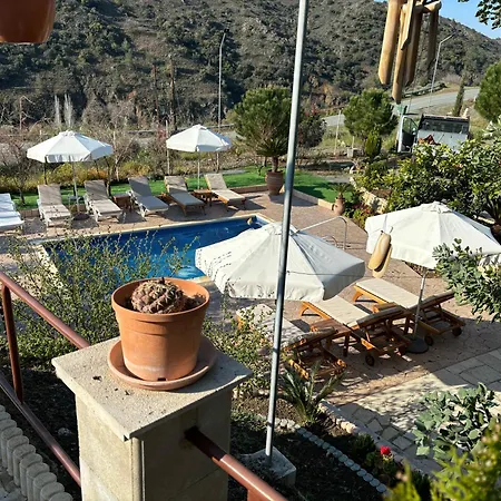 Sofros To Apomero Hébergement de vacances Ayios Pavlos