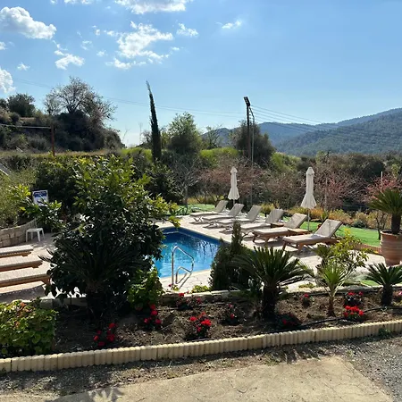 Holiday home Sofros To Apomero Ayios Pavlos